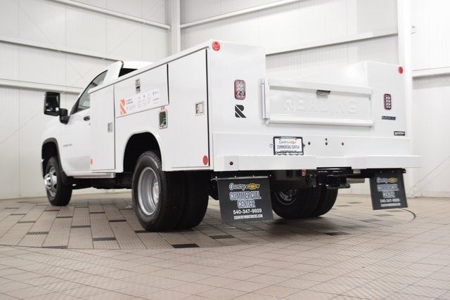 2025 Chevrolet Silverado 3500 HD Chassis Cab Work Truck - 22881944 - 4
