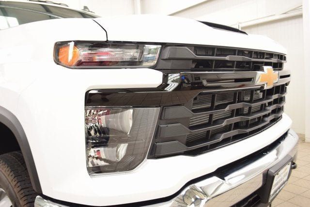 2025 Chevrolet Silverado 3500 HD Chassis Cab Work Truck - 22881944 - 8