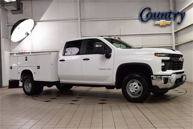 2025 Chevrolet Silverado 3500 HD Chassis Cab Work Truck - 22881946 | Video 1