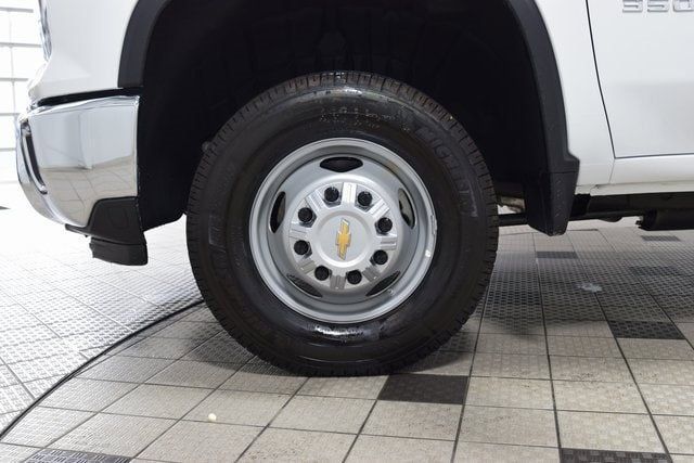 2025 Chevrolet Silverado 3500 HD Chassis Cab Work Truck - 22881946 - 14