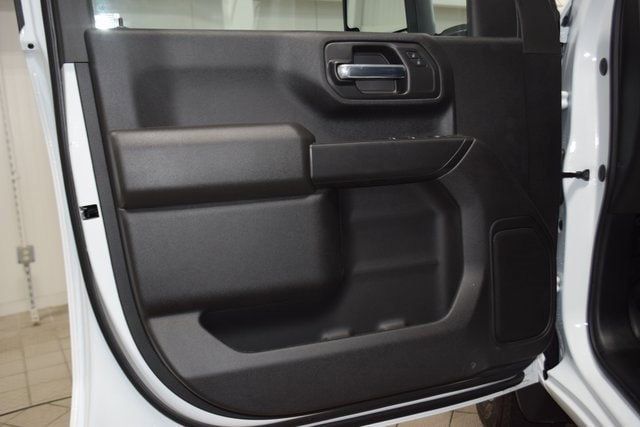 2025 Chevrolet Silverado 3500 HD Chassis Cab Work Truck - 22881946 - 33