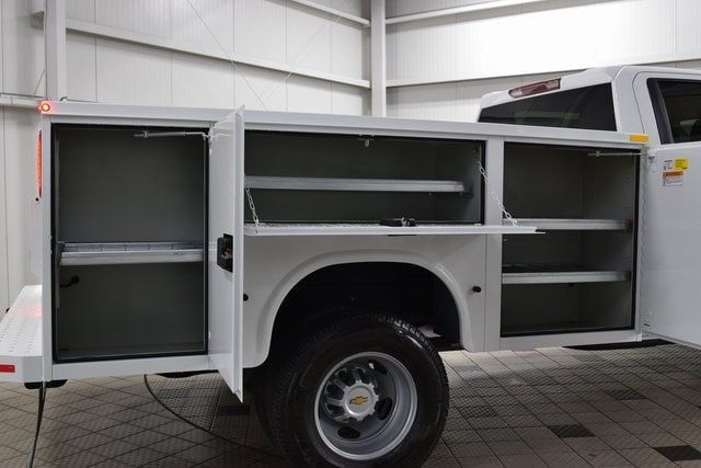2025 Chevrolet Silverado 3500 HD Chassis Cab Work Truck - 22881946 - 38