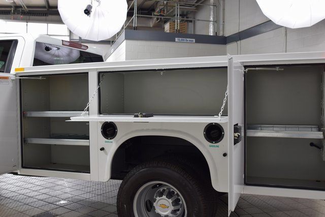 2025 Chevrolet Silverado 3500 HD Chassis Cab Work Truck - 22881946 - 39