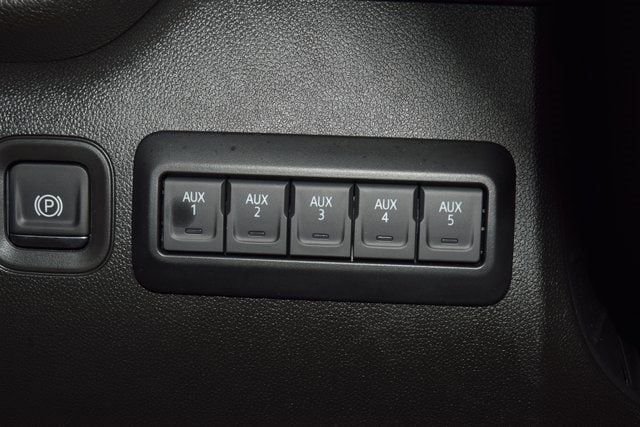 2025 Chevrolet Silverado 3500HD Work Truck photo 19