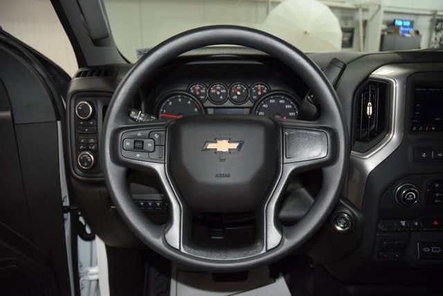 2025 Chevrolet Silverado 3500HD Work Truck photo 21
