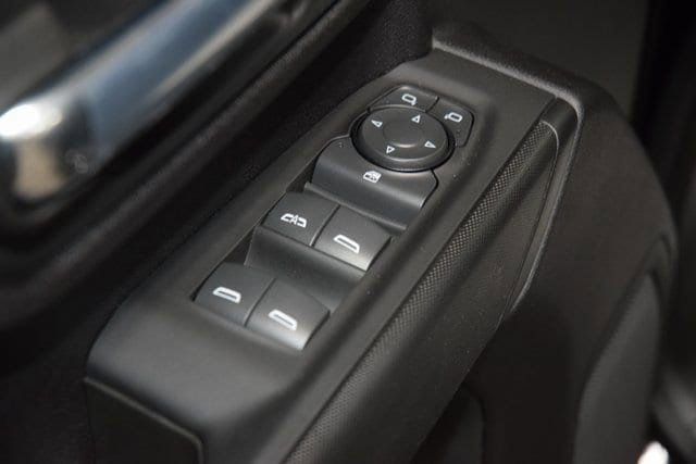 2025 Chevrolet Silverado 3500 HD Chassis Cab Work Truck - 22894730 - 35