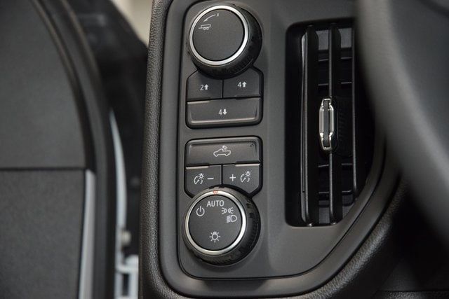 2025 Chevrolet Silverado 3500HD Work Truck photo 22