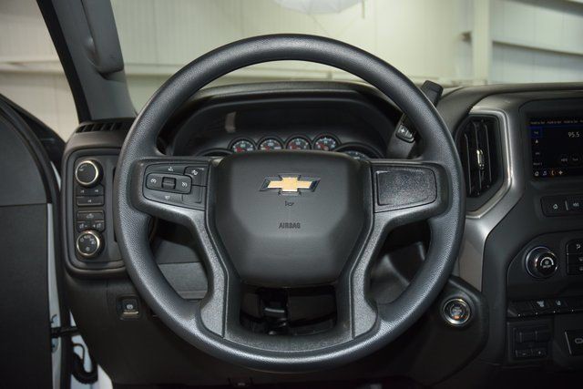 2025 Chevrolet Silverado 3500HD Work Truck photo 23