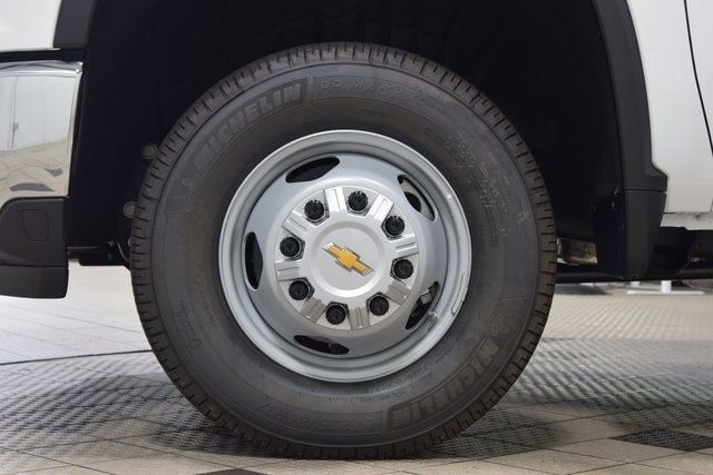 2025 Chevrolet Silverado 3500HD Work Truck photo 10