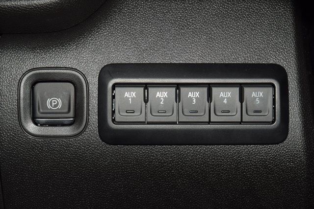 2025 Chevrolet Silverado 3500HD Work Truck photo 19