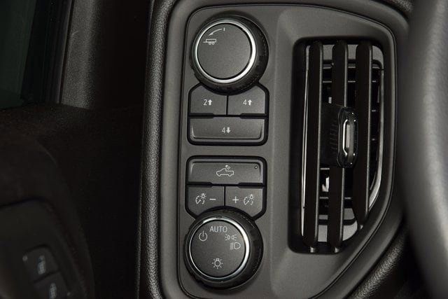 2025 Chevrolet Silverado 3500 HD Chassis Cab Work Truck - 22896968 - 23