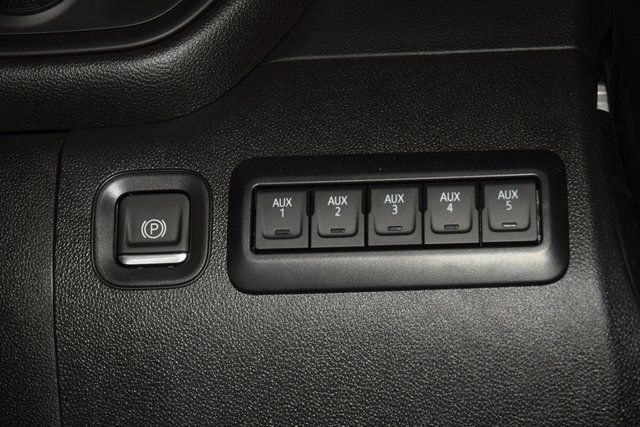 2025 Chevrolet Silverado 3500 HD Chassis Cab Work Truck - 22896970 - 24