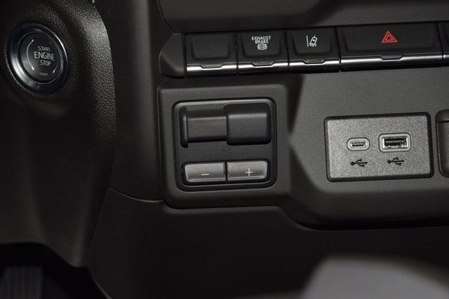 2025 Chevrolet Silverado 3500HD Work Truck photo 16