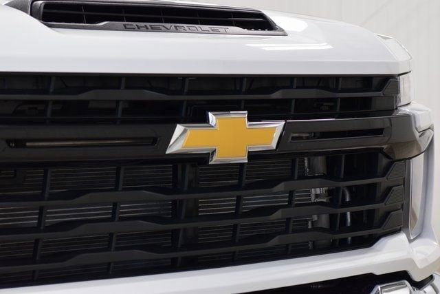 2025 Chevrolet Silverado 3500 HD Chassis Cab Work Truck - 22920483 - 4