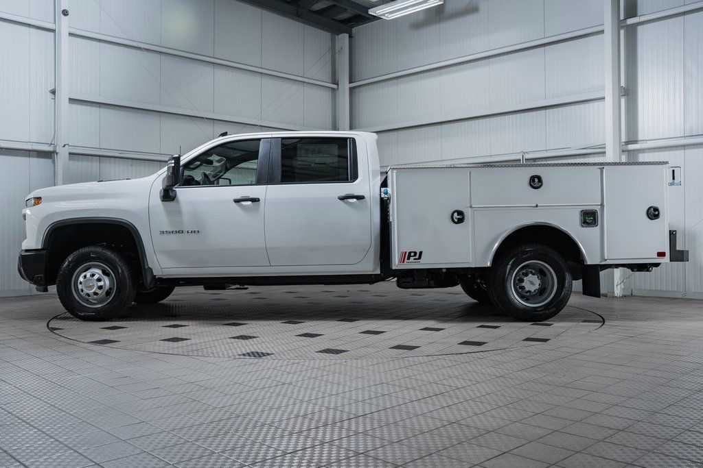2025 Chevrolet Silverado 3500 HD Chassis Cab Work Truck - 22927335 - 3