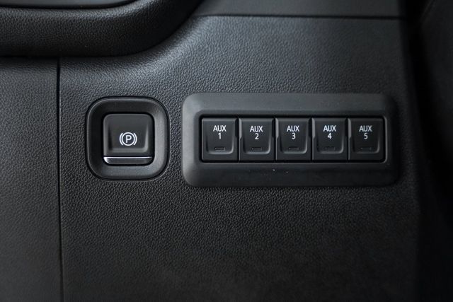 2025 Chevrolet Silverado 3500 HD Chassis Cab Work Truck - 22927335 - 45