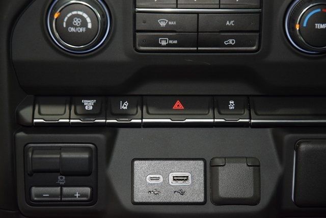 2025 Chevrolet Silverado 3500 HD Chassis Cab Work Truck - 22929861 - 23