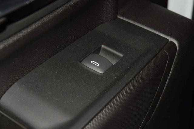 2025 Chevrolet Silverado 3500 HD Chassis Cab Work Truck - 22929861 - 35