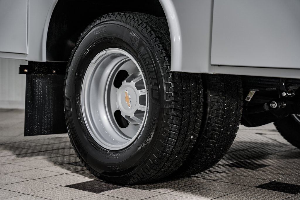 2025 Chevrolet Silverado 3500 HD Chassis Cab Work Truck - 22931335 - 15