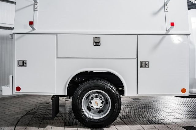 2025 Chevrolet Silverado 3500 HD Chassis Cab Work Truck - 22931335 - 17