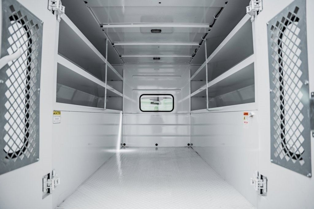 2025 Chevrolet Silverado 3500 HD Chassis Cab Work Truck - 22931335 - 23