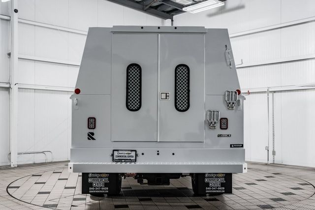 2025 Chevrolet Silverado 3500 HD Chassis Cab Work Truck - 22931335 - 5