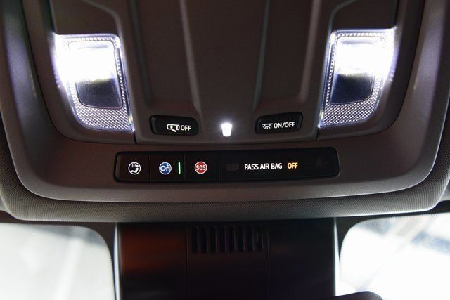 2025 Chevrolet Silverado 3500 HD Chassis Cab Work Truck - 22932527 - 38