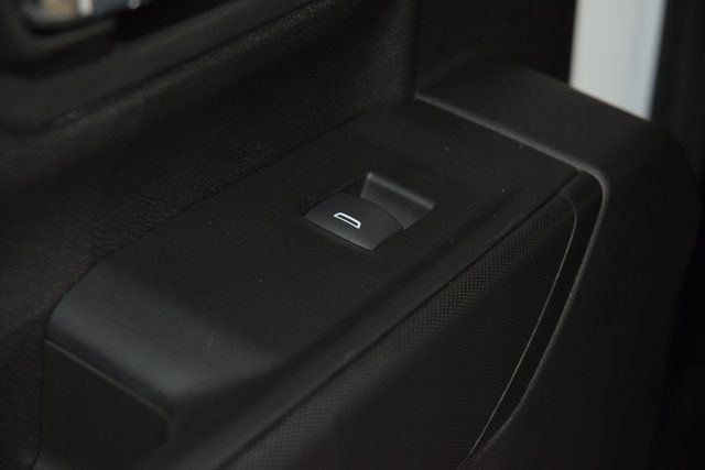 2025 Chevrolet Silverado 3500 HD Chassis Cab Work Truck - 22932528 - 37