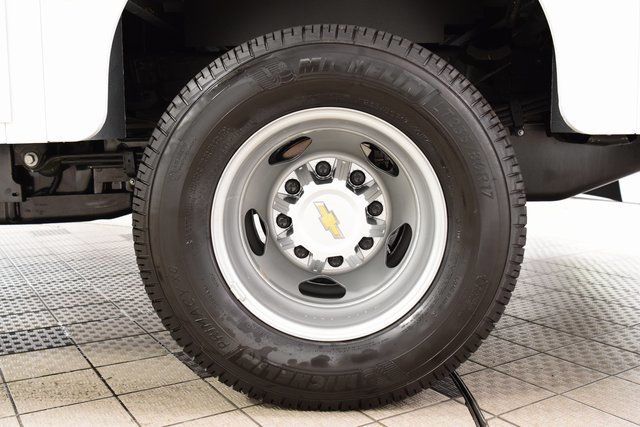 2025 Chevrolet Silverado 3500 HD Chassis Cab Work Truck - 22937864 - 18