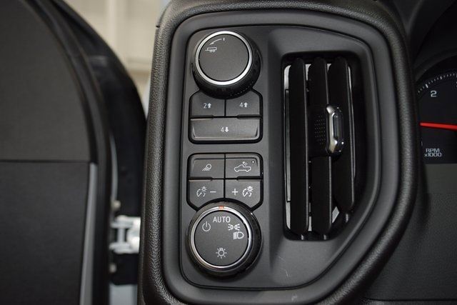 2025 Chevrolet Silverado 3500 HD Chassis Cab Work Truck - 22937864 - 32