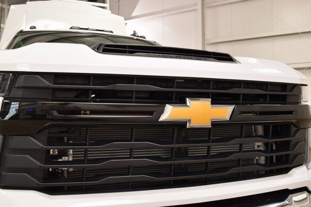 2025 Chevrolet Silverado 3500 HD Chassis Cab Work Truck - 22937864 - 4