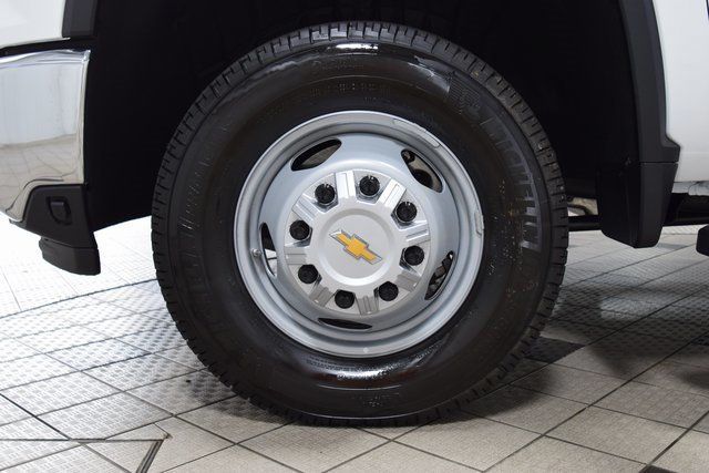 2025 Chevrolet Silverado 3500 HD Chassis Cab Work Truck - 22938436 - 16