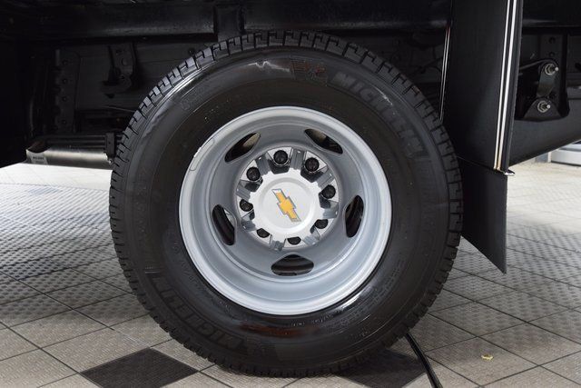 2025 Chevrolet Silverado 3500 HD Chassis Cab Work Truck - 22938436 - 17