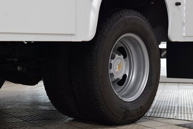 2025 Chevrolet Silverado 3500 HD Chassis Cab Work Truck - 22949685 - 15
