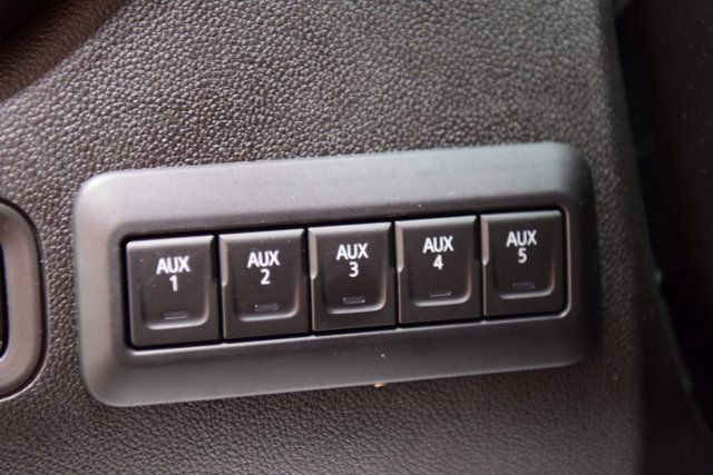 2025 Chevrolet Silverado 3500 HD Chassis Cab Work Truck - 22950595 - 26