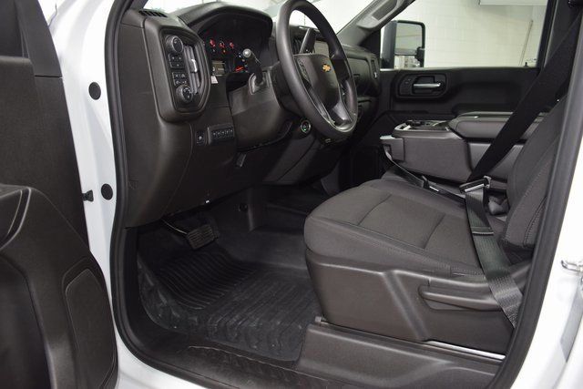 2025 Chevrolet Silverado 3500 HD Chassis Cab Work Truck - 22966004 - 35