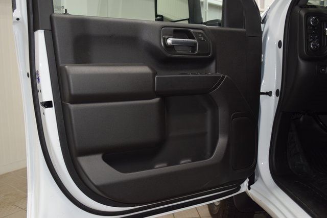 2025 Chevrolet Silverado 3500 HD Chassis Cab Work Truck - 22966004 - 40