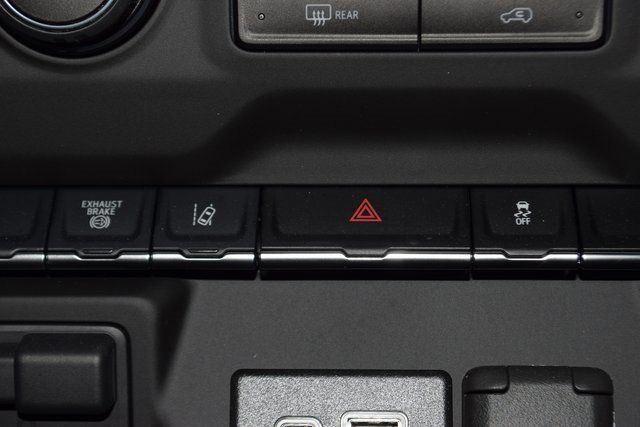 2025 Chevrolet Silverado 3500 HD Chassis Cab Work Truck - 22975764 - 25