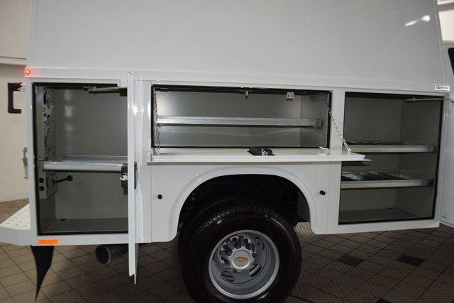 2025 Chevrolet Silverado 3500 HD Chassis Cab Work Truck - 22975764 - 46