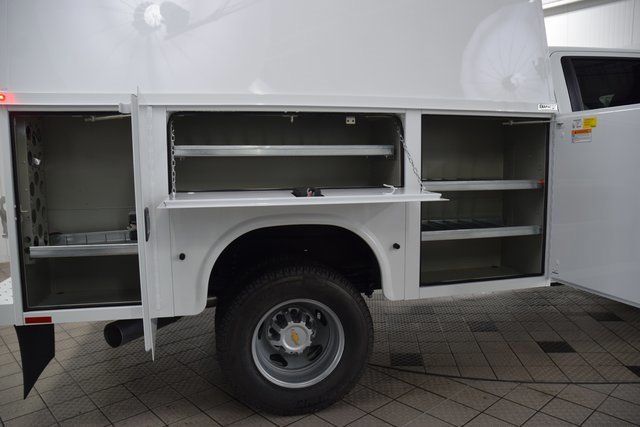 2025 Chevrolet Silverado 3500 HD Chassis Cab Work Truck - 22975765 - 40