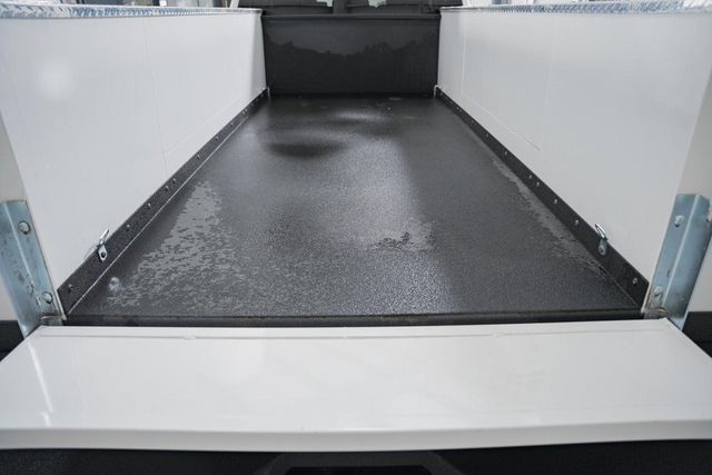 2025 Chevrolet Silverado 3500 HD Chassis Cab Work Truck - 22975766 - 18