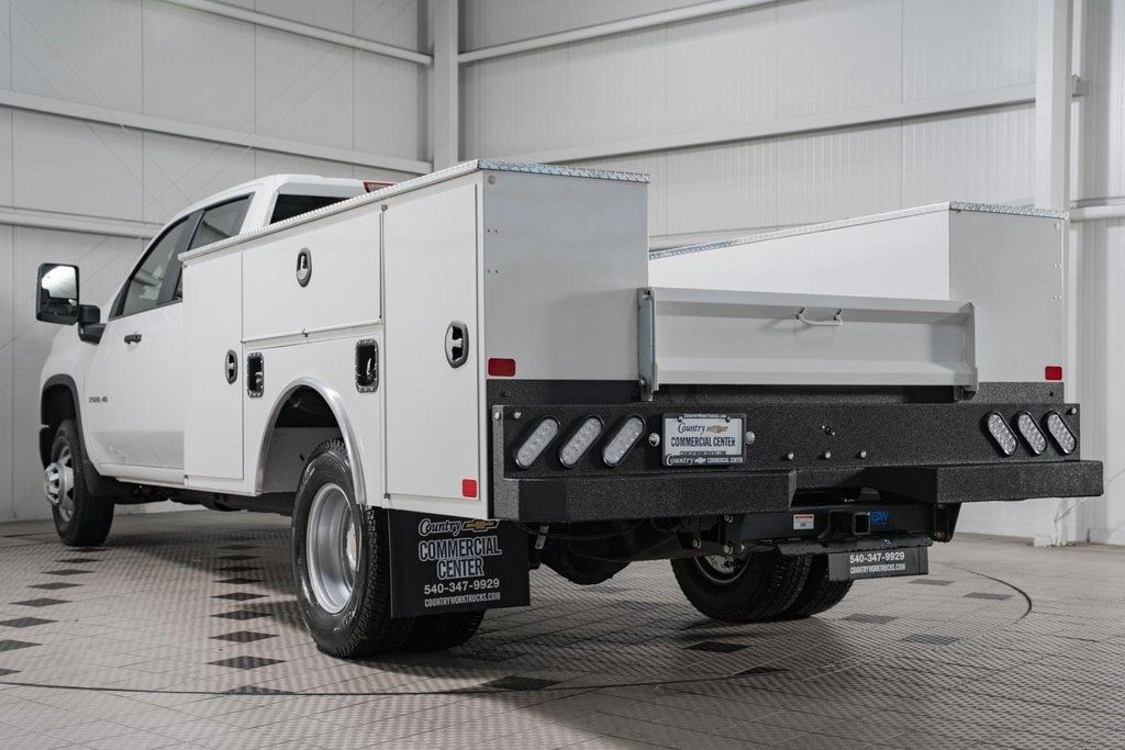 2025 Chevrolet Silverado 3500 HD Chassis Cab Work Truck - 22975766 - 3