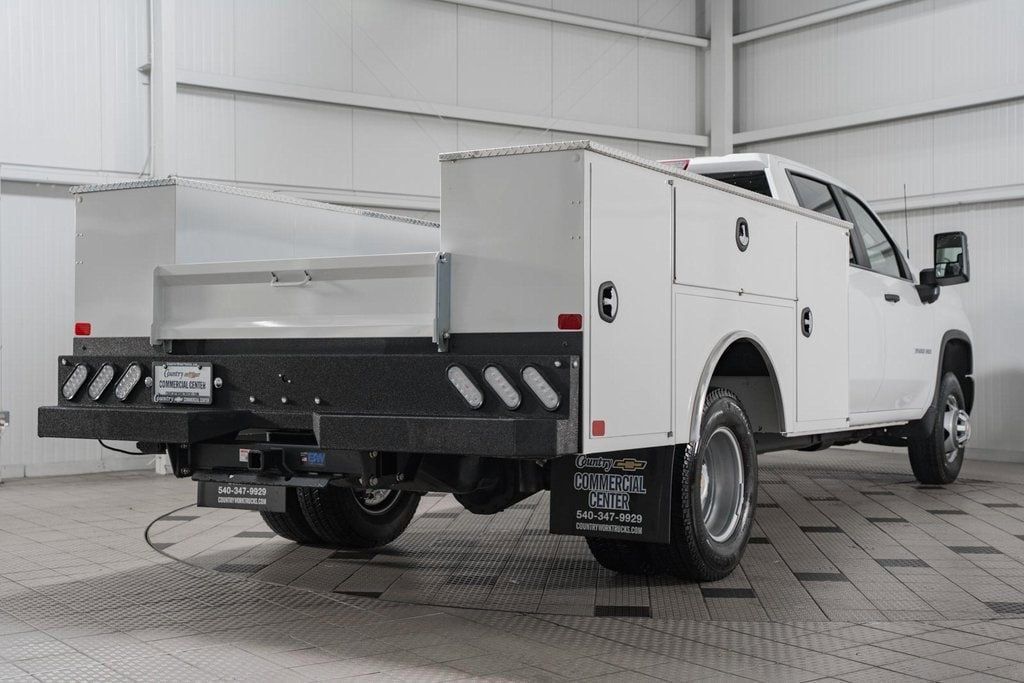 2025 Chevrolet Silverado 3500 HD Chassis Cab Work Truck - 22975766 - 5