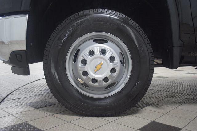 2025 Chevrolet Silverado 3500 HD Chassis Cab Work Truck - 22979960 - 25