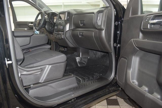 2025 Chevrolet Silverado 3500 HD Chassis Cab Work Truck - 22979960 - 30