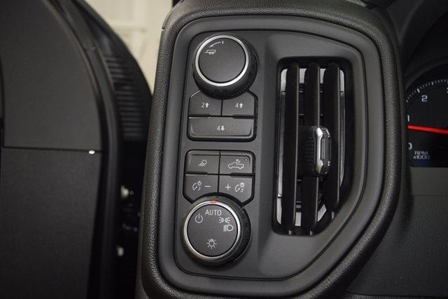 2025 Chevrolet Silverado 3500 HD Chassis Cab Work Truck - 22979960 - 36