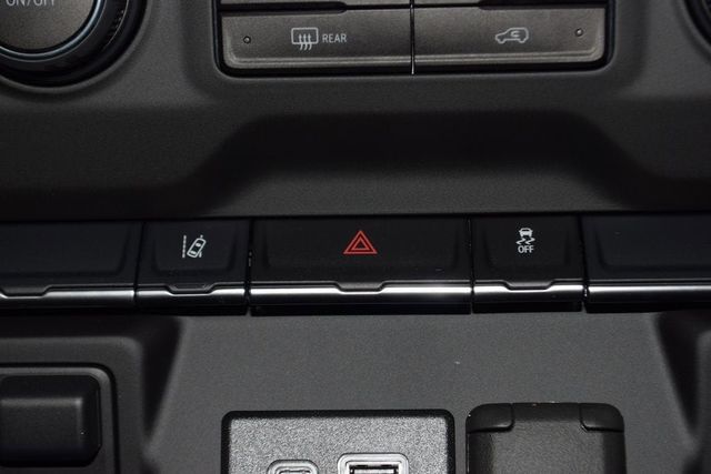 2025 Chevrolet Silverado 3500HD 4WD Double Cab 162" Work Truck - 22868314 - 31