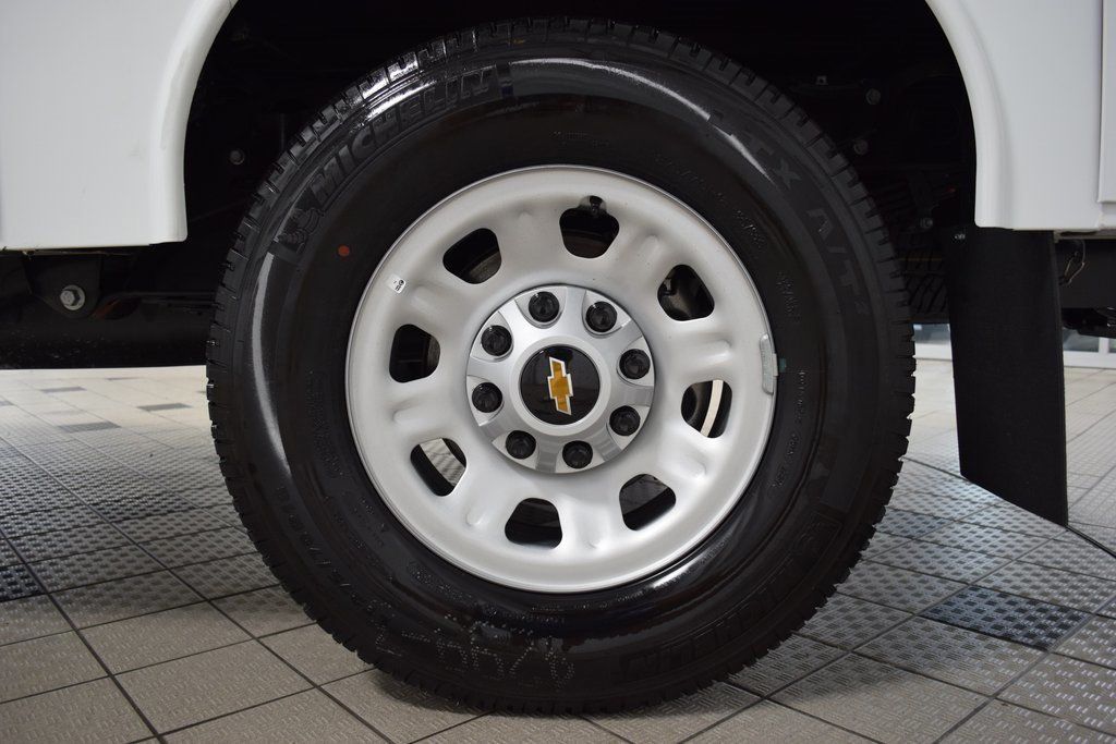 2025 Chevrolet Silverado 3500HD 4WD Double Cab 162" Work Truck - 22868315 - 25