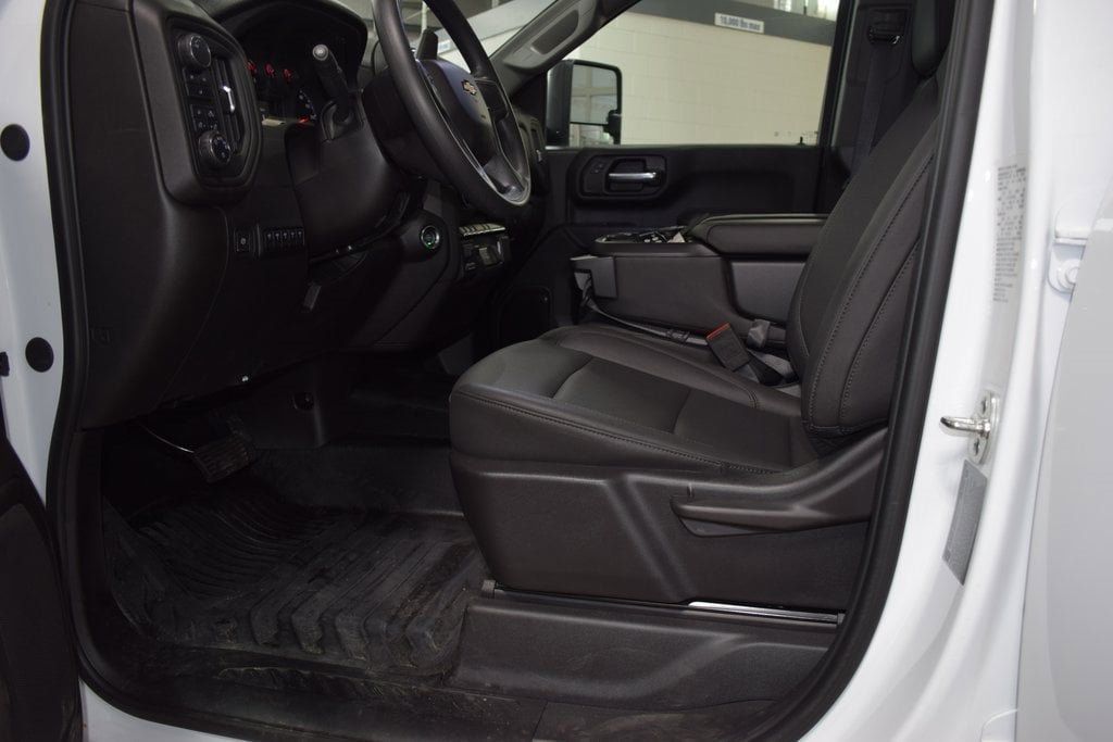 2025 Chevrolet Silverado 3500HD 4WD Double Cab 162" Work Truck - 22868317 - 39
