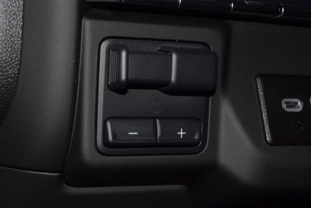 2025 Chevrolet Silverado 3500HD 4WD Double Cab 162" Work Truck - 22868318 - 29